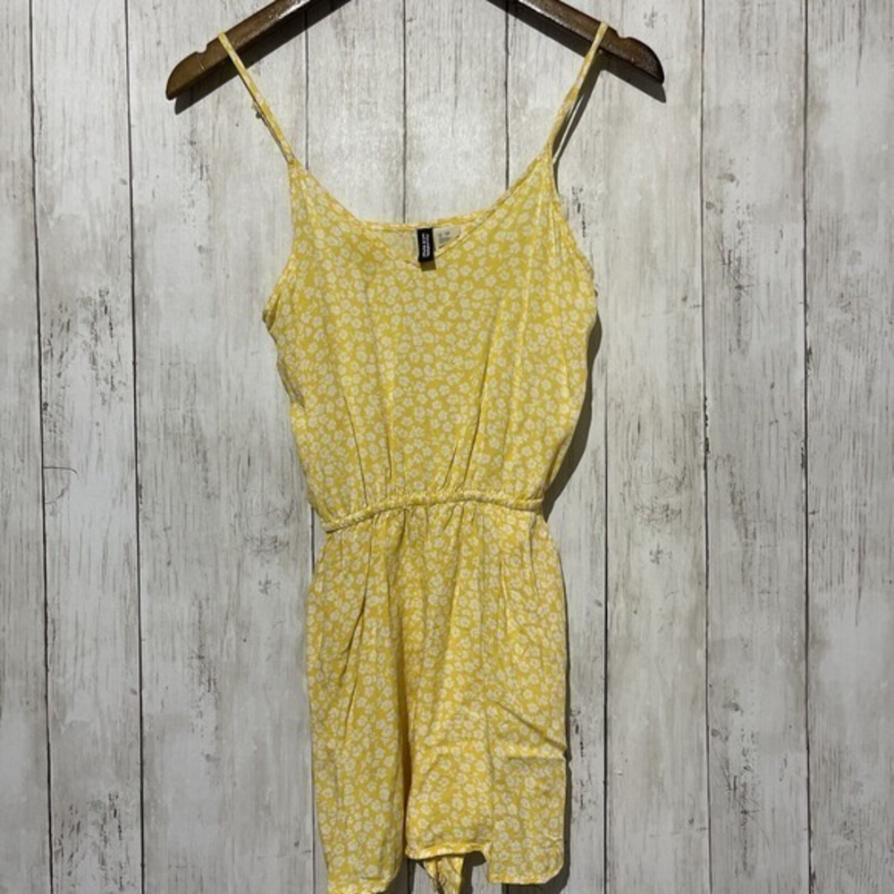 H&M Divided XXS Romper‎ Womens Yellow Excellent Floral Spaghetti Strap V-Neck
